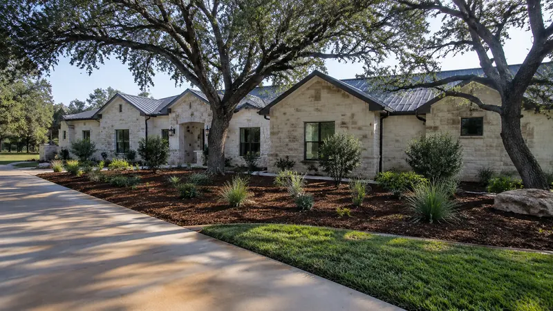 Fresh mulch installation in Spring Branch, TX by CJK Landscaping – project photo 2
